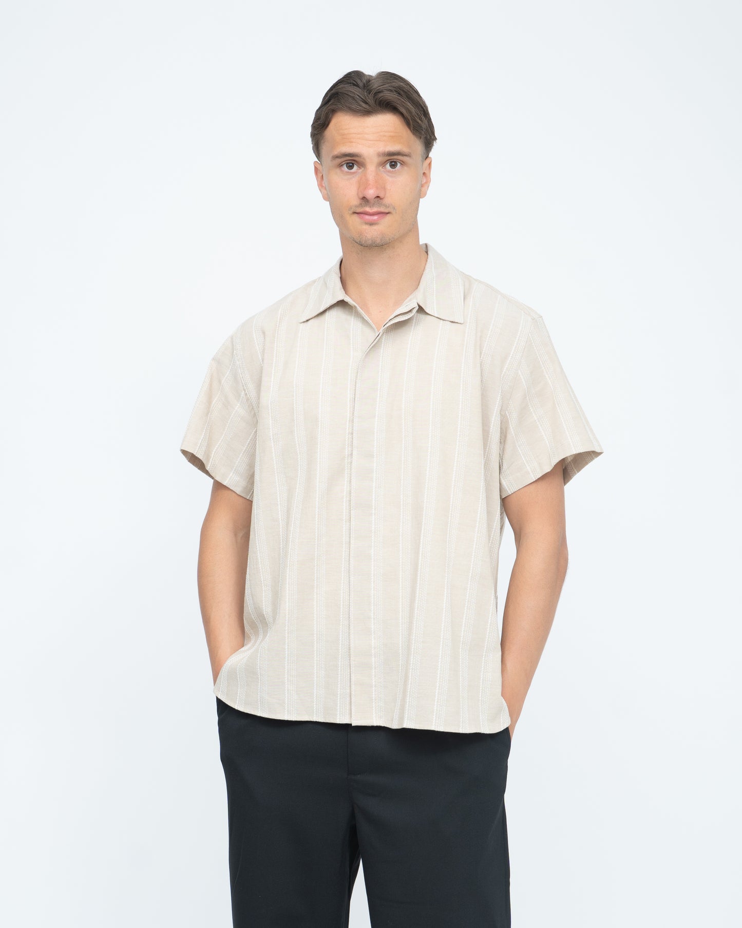 Carbon 3567 Taupe Stripe