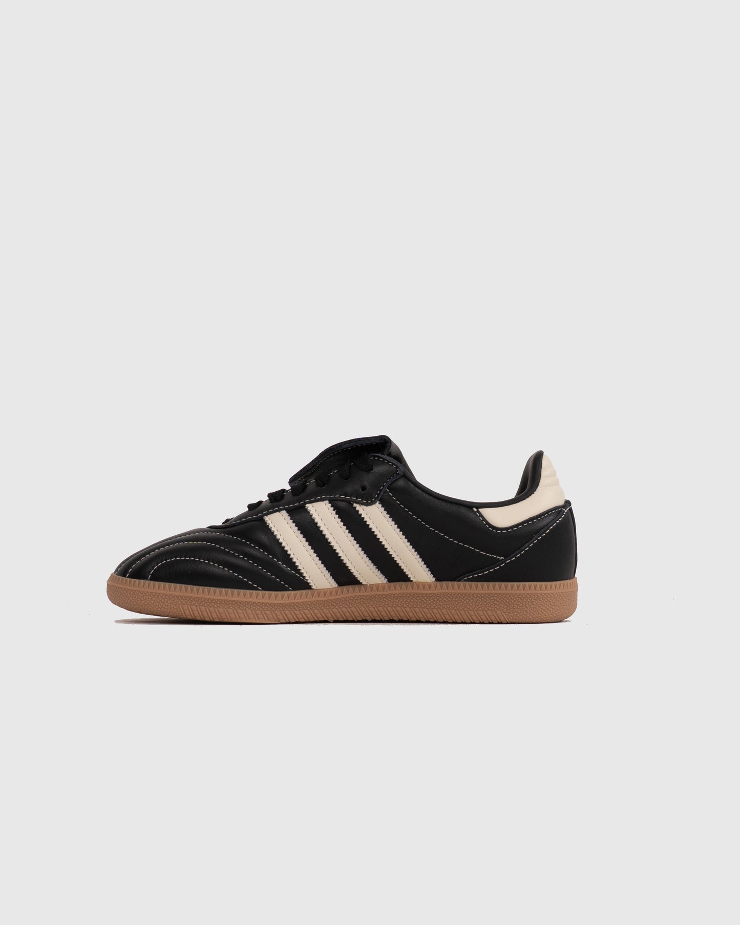 Samba Long Tongue Core Black