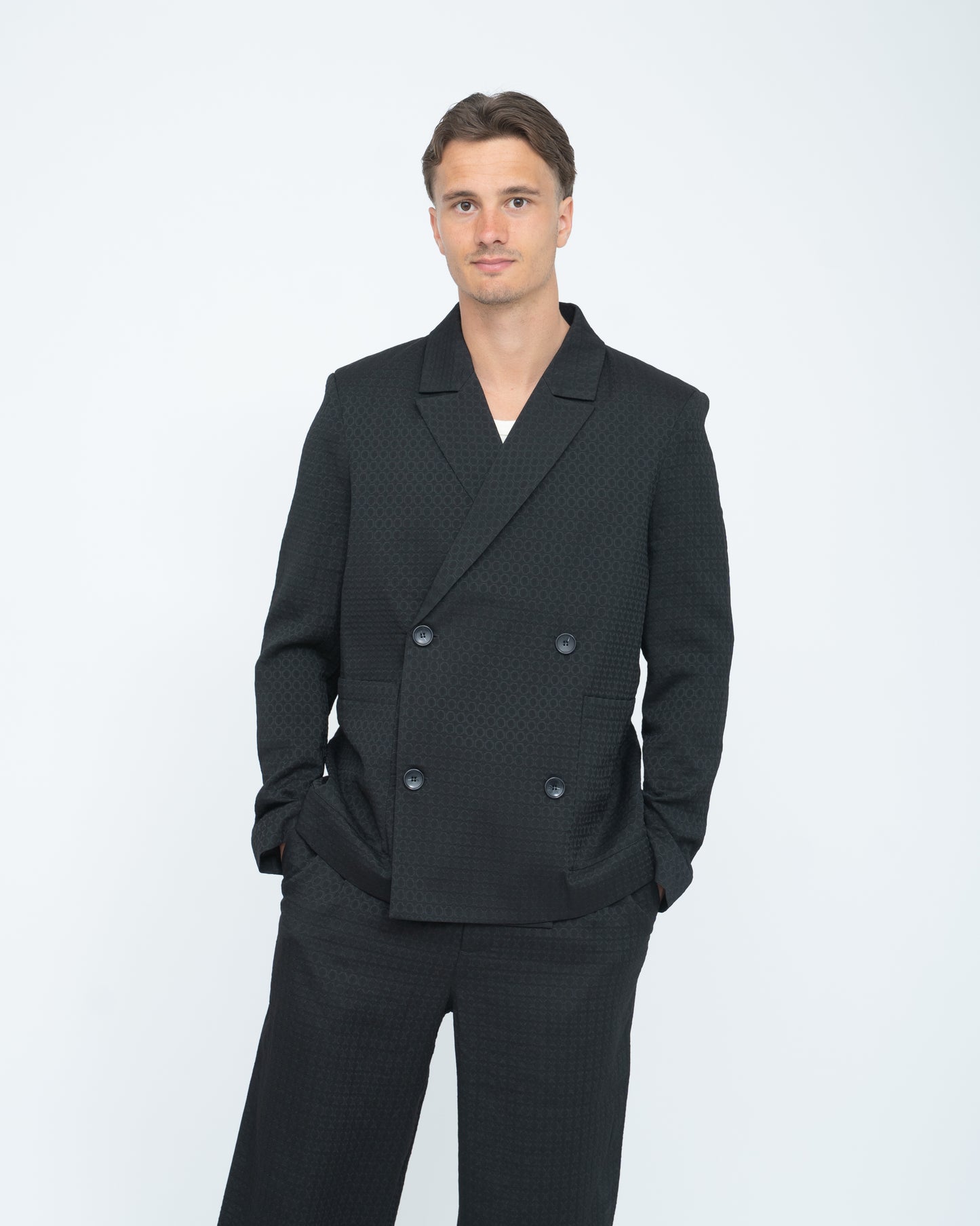 Public 2209 Black Geo