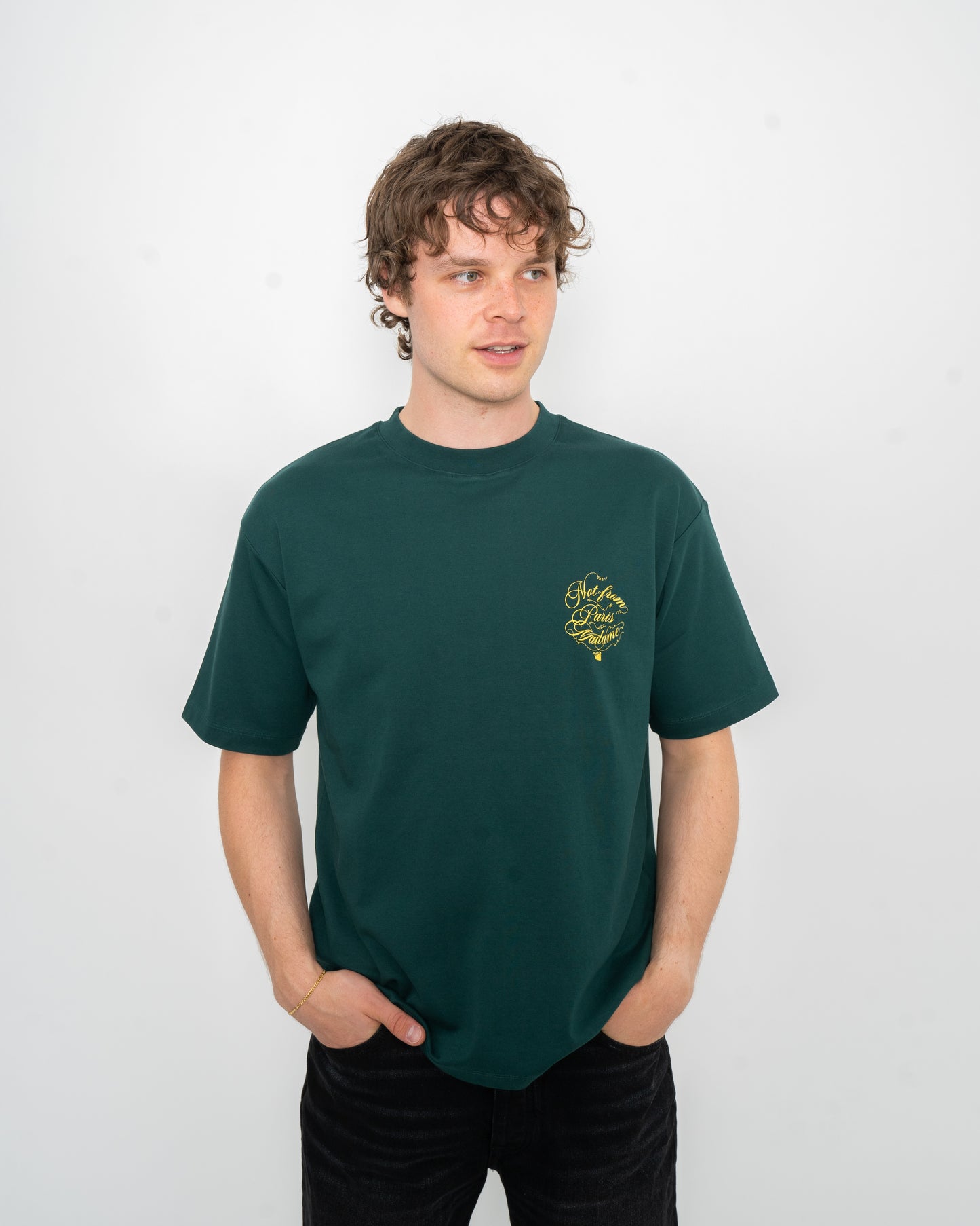 Le T-Shirt Slogan Vignes Dark Green
