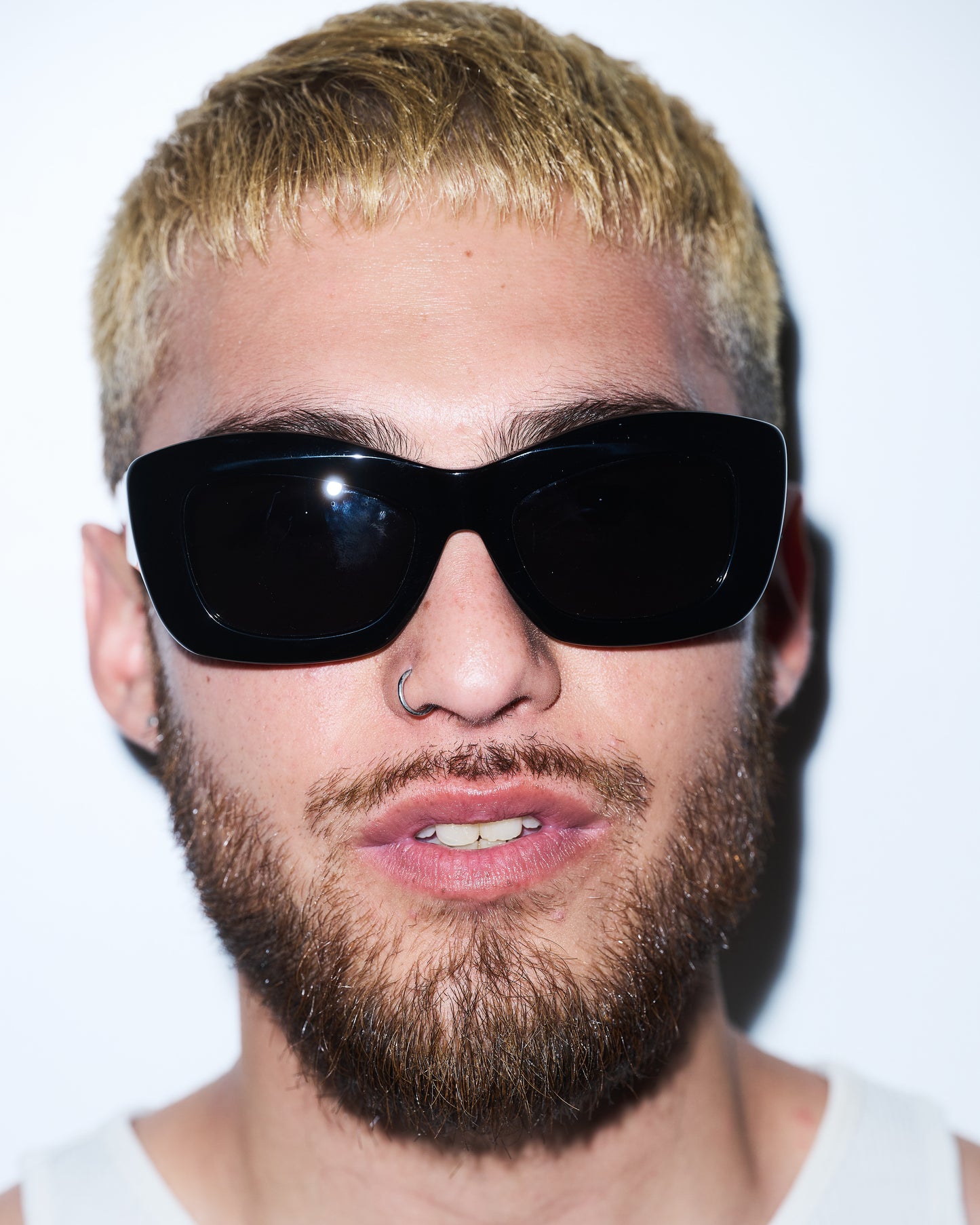 INEZ Solid Black/Solid Black Lens